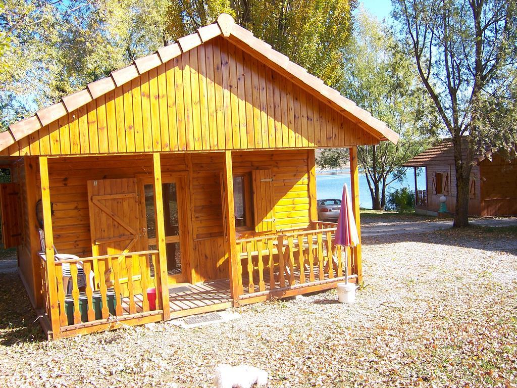 Camping La Motte Flottante La Freissinouse Exterior foto